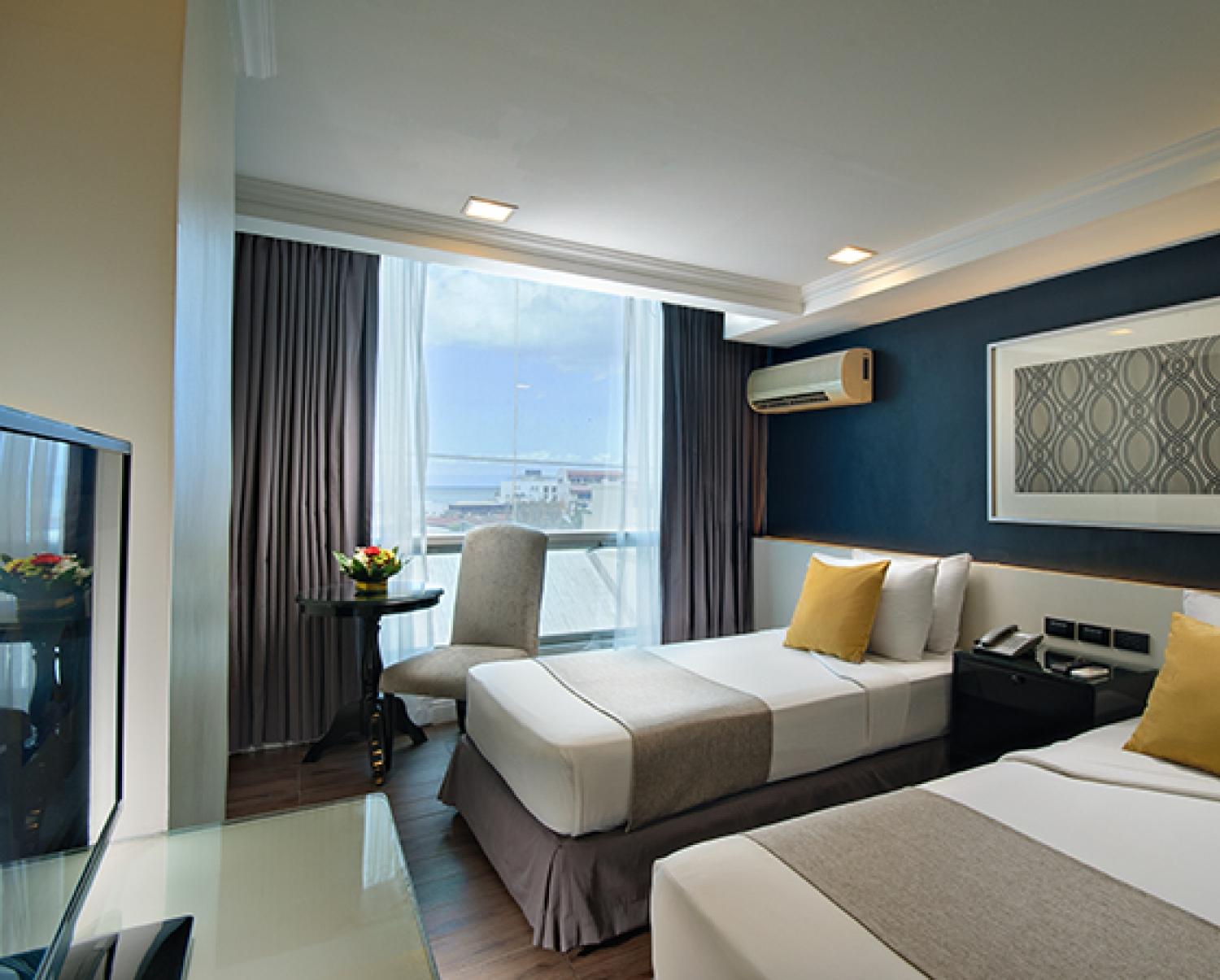 Metrocentre Hotel&centro de convenciones Tagbilaran City Exterior foto