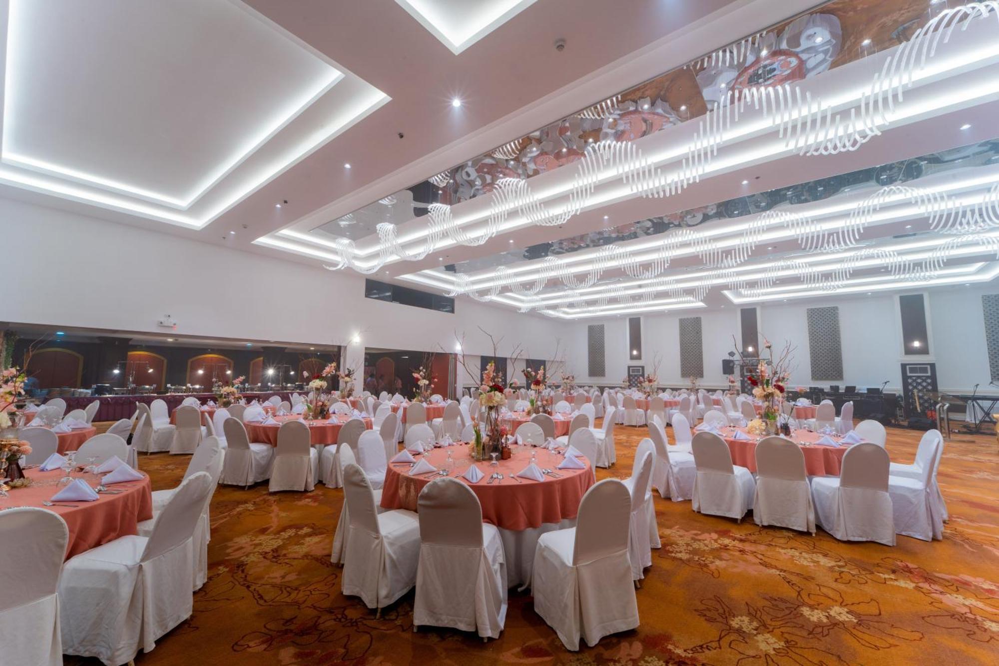 Metrocentre Hotel&centro de convenciones Tagbilaran City Exterior foto